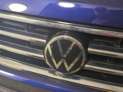 2022 Volkswagen Tiguan — photo 13 view