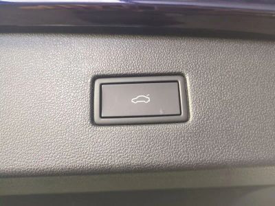2022 Volkswagen Tiguan — photo 15 view