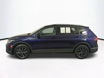 2022 Volkswagen Tiguan — photo 8 view