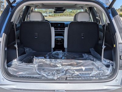 2026 Kia Sorento Hybrid — photo 13 view