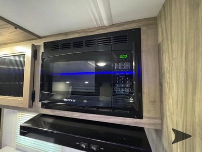 2022 Forest River RV Cherokee Alpha Wolf - Photo 34