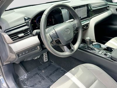 2025 Toyota Camry - Photo 9