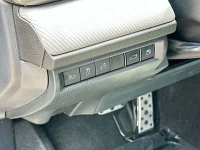 2025 Toyota Camry - Photo 10