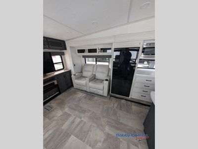 2026 Coachmen RV Chaparral Lite - Photo 12