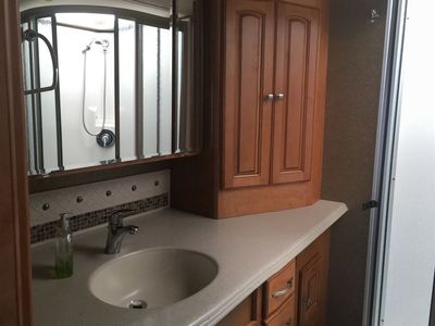 2013 Winnebago Journey - Photo 10