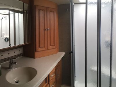 2013 Winnebago Journey - Photo 12