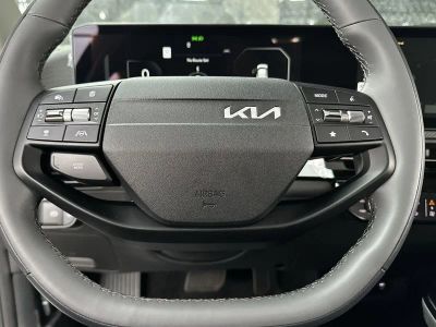 2025 Kia EV6 — photo 13 view