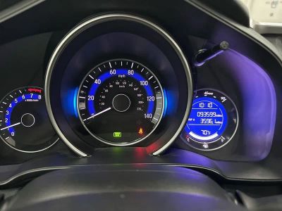 2015 Honda Fit - Photo 12