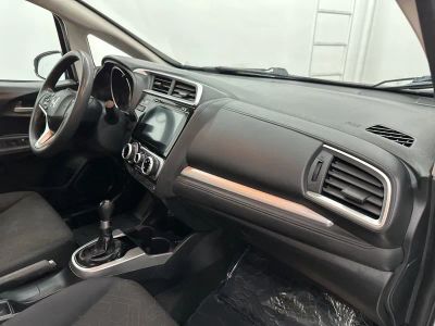 2015 Honda Fit - Photo 23