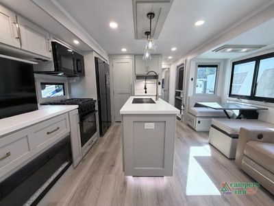 2026 Brinkley Model Z — photo 12 view
