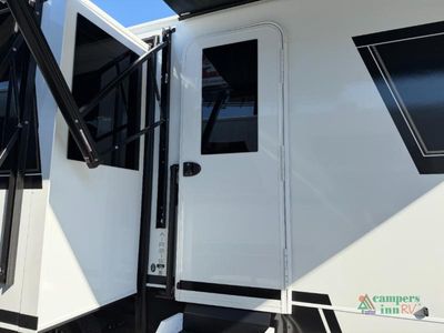 2026 Brinkley Model Z — photo 41 view