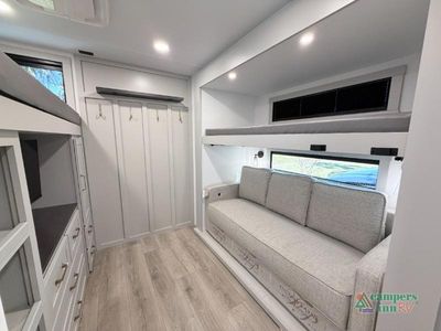 2026 Brinkley Model Z — photo 15 view