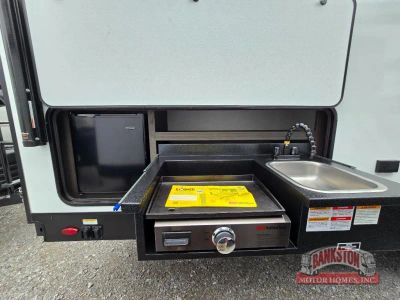 2026 Stratus SR302VBH — interior view