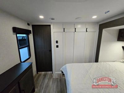 2026 Stratus SR302VBH — photo 31 view