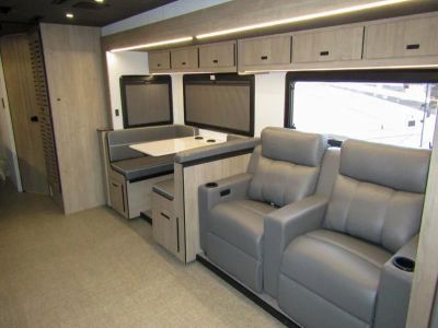 2026 Grand Design LINEAGE SERIES F - Photo 7