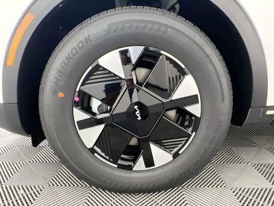 2026 Kia Sportage Hybrid — photo 13 view