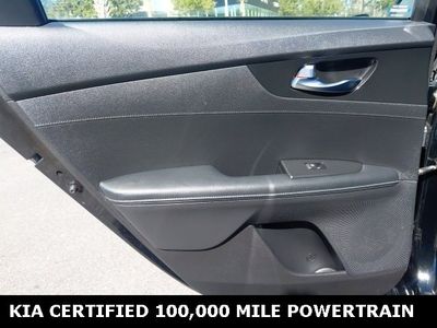 2024 Kia Forte - Photo 23