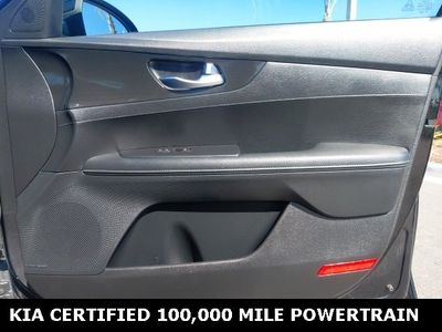 2024 Kia Forte - Photo 25