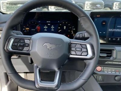 2026 Ford Mustang - Photo 4