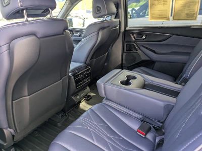 2025 Acura MDX — photo 15 view