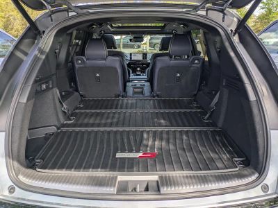 2025 Acura MDX — photo 12 view