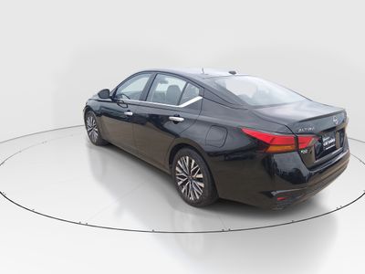 2025 Nissan Altima — detail view