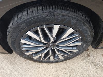 2025 Nissan Altima — photo 10 view