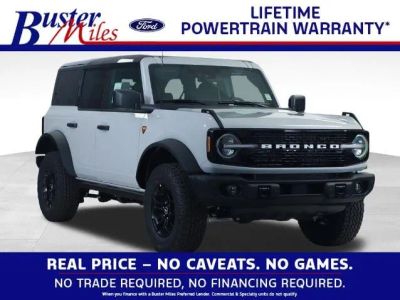 2026 Ford Bronco Badlands in Avalanche Gray — front three-quarter view