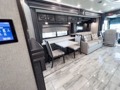 2024 Fleetwood DISCOVERY — photo 14 view