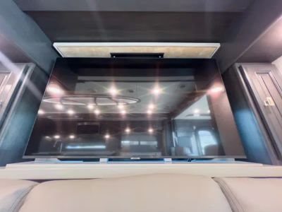 2024 Fleetwood DISCOVERY — photo 16 view