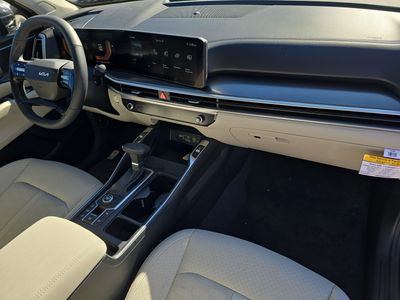 2026 Kia Sorento — photo 11 view