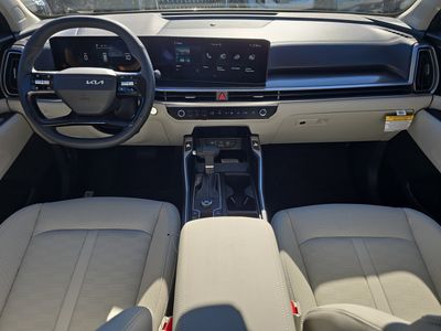 2026 Kia Sorento — photo 12 view