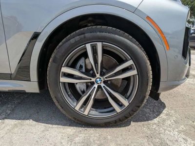 2023 BMW X7 — photo 10 view