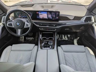 2023 BMW X7 — photo 16 view