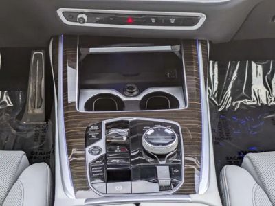 2023 BMW X7 — photo 20 view