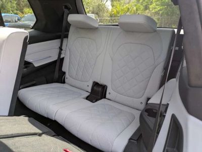2023 BMW X7 — photo 14 view