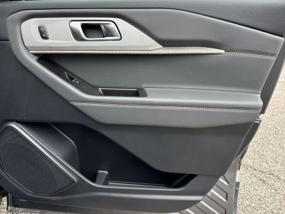 2026 Ford Explorer — photo 14 view
