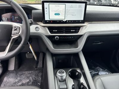 2026 Ford Explorer — photo 28 view
