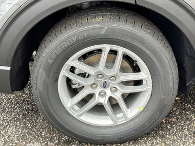 2026 Ford Explorer — photo 17 view