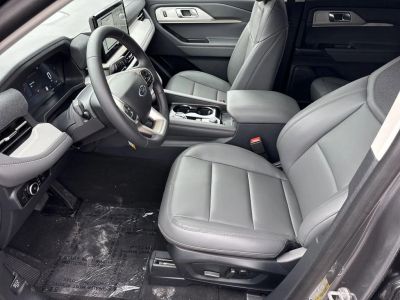 2026 Ford Explorer — photo 9 view