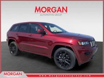 2022 Jeep Grand Cherokee WK Laredo X in Red — front three-quarter view