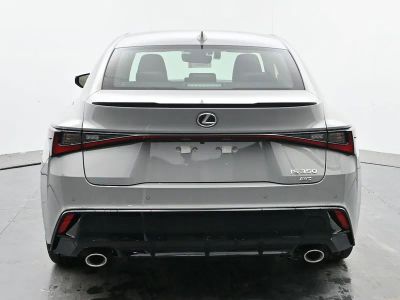2025 Lexus IS - Photo 4