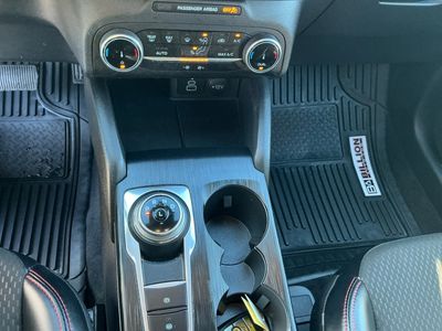2025 Ford Escape — photo 14 view