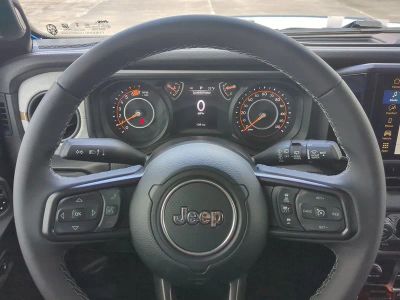2026 Jeep Wrangler — photo 27 view