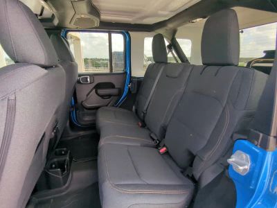 2026 Jeep Wrangler — photo 15 view