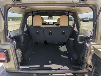 2026 Jeep Wrangler — photo 14 view