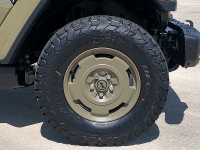 2026 Jeep Wrangler — photo 11 view