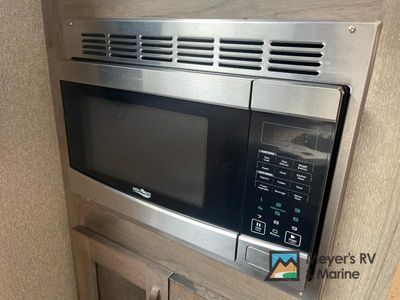 2019 Keystone RV Sprinter - Photo 17