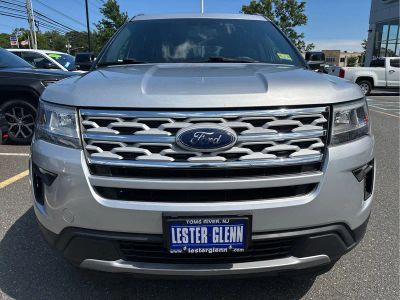 2018 Ford Explorer — interior view