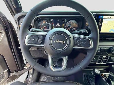 2026 Jeep Wrangler — photo 38 view